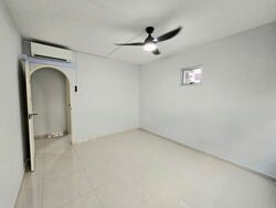 Blk 542 Serangoon North Avenue 4 (Serangoon), HDB Executive #570449971